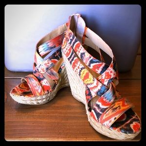 Chinese Laundry platform wedges Sz 7.5